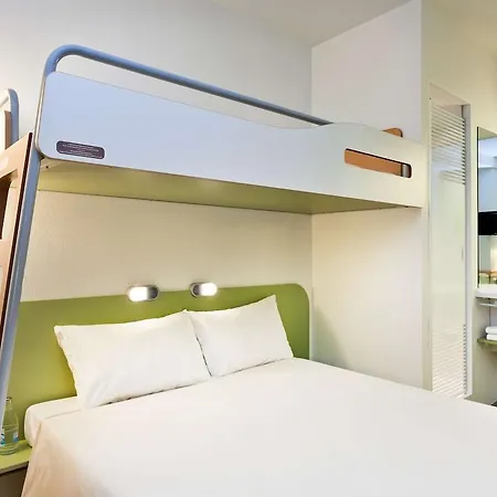 Ibis Birmingham Airport Terminal Building - Nec 3*