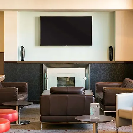 מלון Ibis Birmingham Airport Terminal Building - Nec 3*